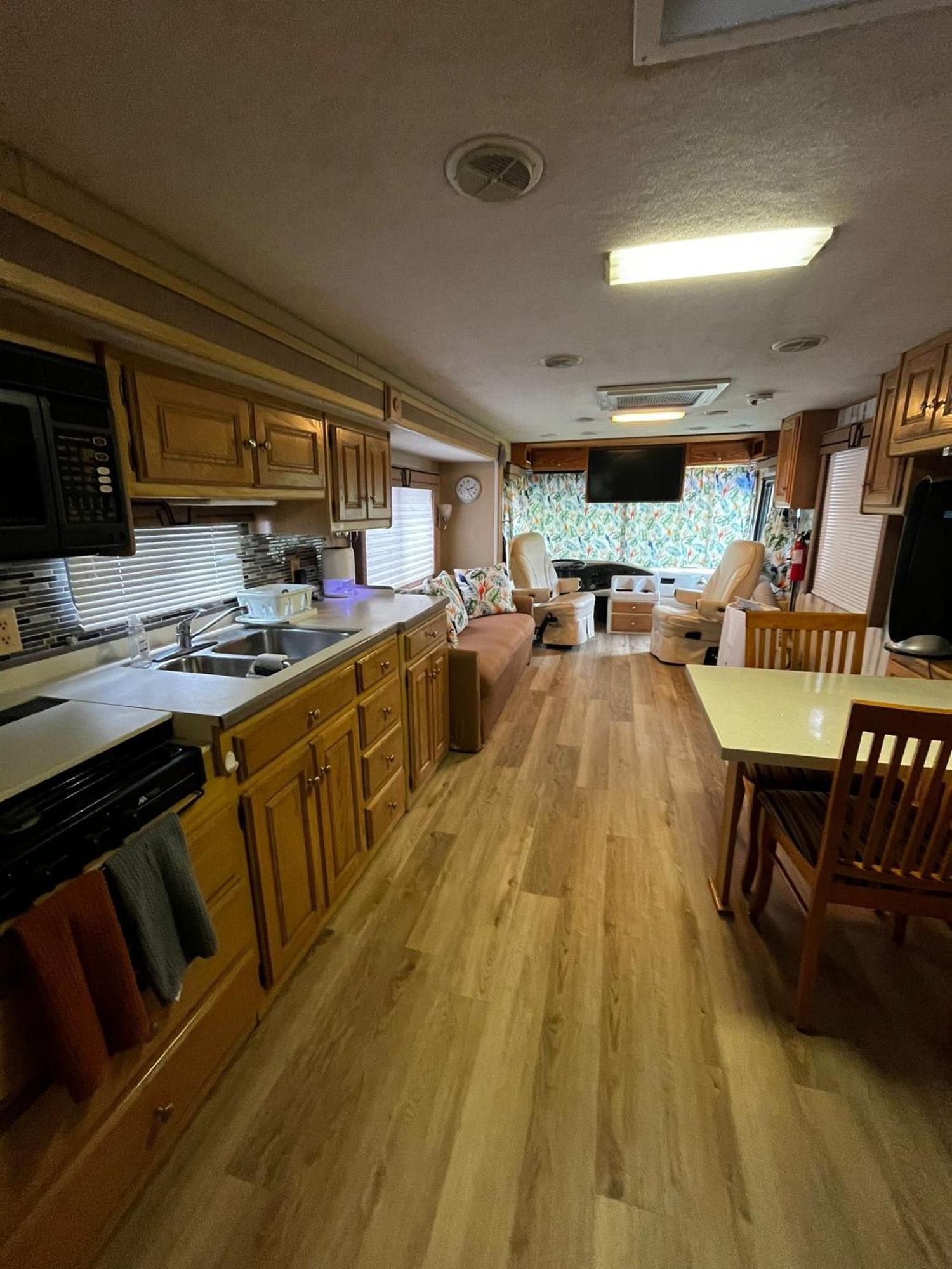 Remodeled And Comfortable Rv - Free Parking マイアミ エクステリア 写真