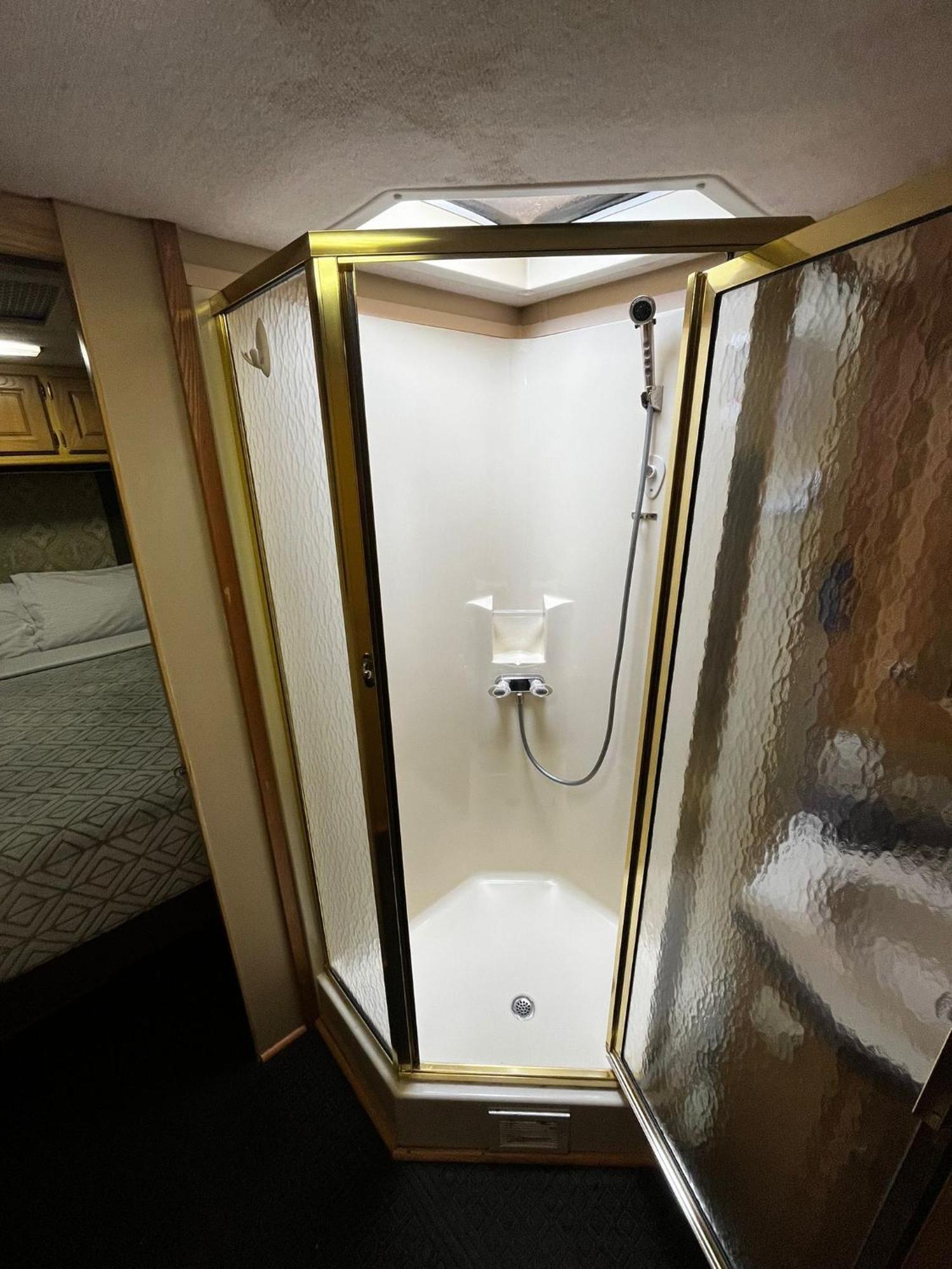 Remodeled And Comfortable Rv - Free Parking マイアミ エクステリア 写真